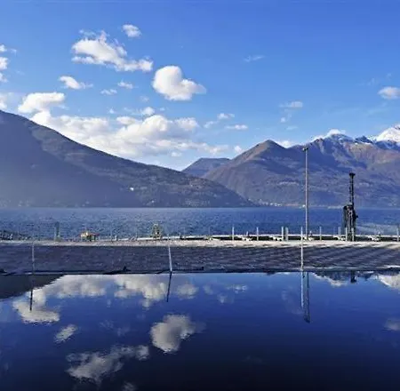 Sleeps 4 Pool Air Con T421414 Apartment Maccagno